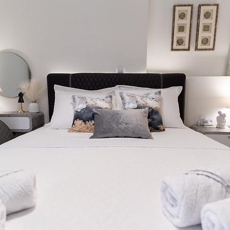 Euphoria Apartment Каламата Екстер'єр фото